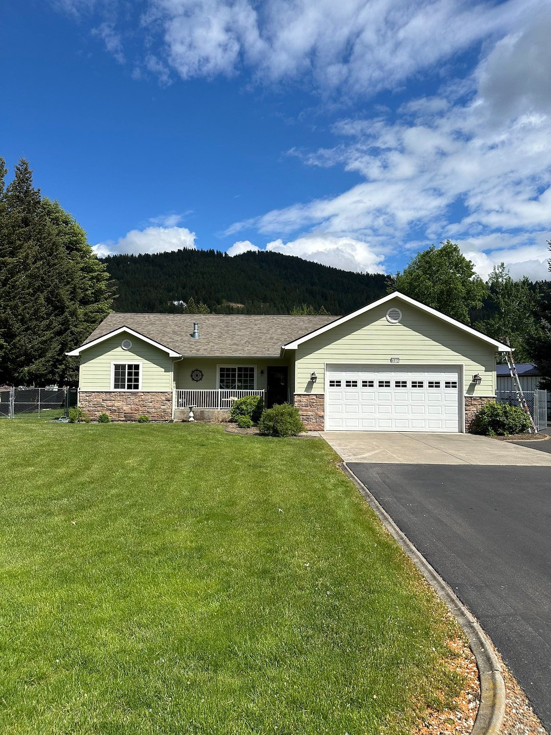 Roof Replacement Excellence in Dalton Gardens, Idaho